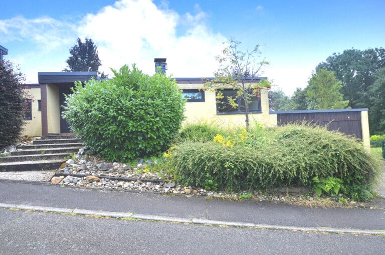 ***Freistehender Bungalow in guter Lage von Lohmar-Weegen***